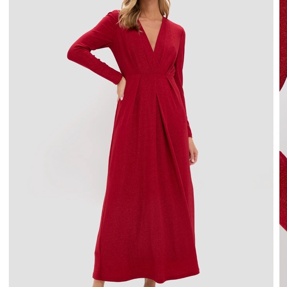 Tuckernuck Dresses & Skirts - NWT Tuckernuck Hyacinth House Angelina
V-Neck Long Red Dress Medium M